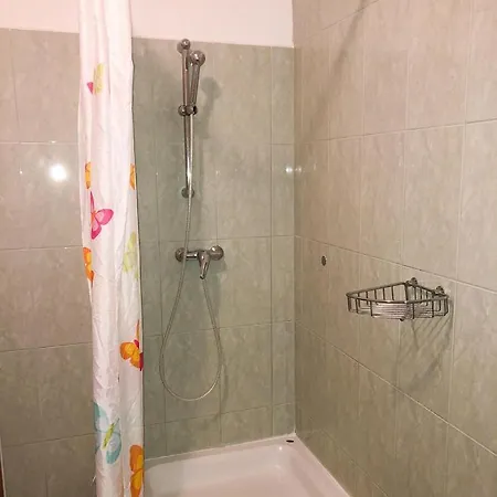 Apartment In With Balcony, Air Conditioning, Wi-fi Lopar